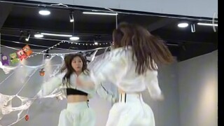 morejumpmore ฮานาริ มิโนริ ใช้คลิปวิดีโอต้นฉบับเพื่อเร่งความเร็วของนักเต้นจากดาว