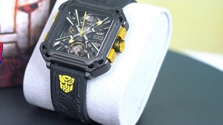 Tôi thực sự đã nhận được đầy đủ đồ chơi Transformers, điều kỳ diệu là, Bumblebee cũng có thể trở thà