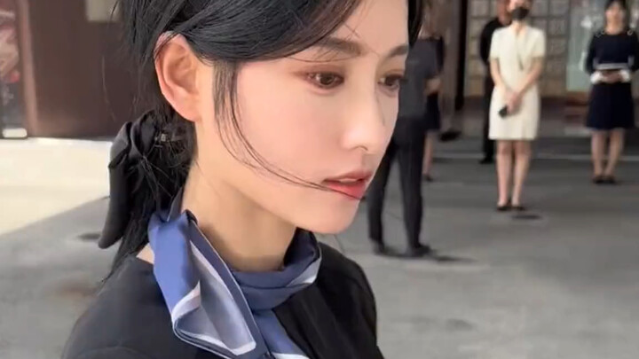 Does she look like your ex-girlfriend?