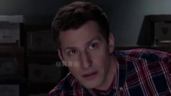 طريقة التحقيق الفريدة لضابط الشرطة المزعج