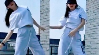 Mantan IZONE Lee Chae-yeon meng-cover Selena Gomez - "Fetish", pandai menari...