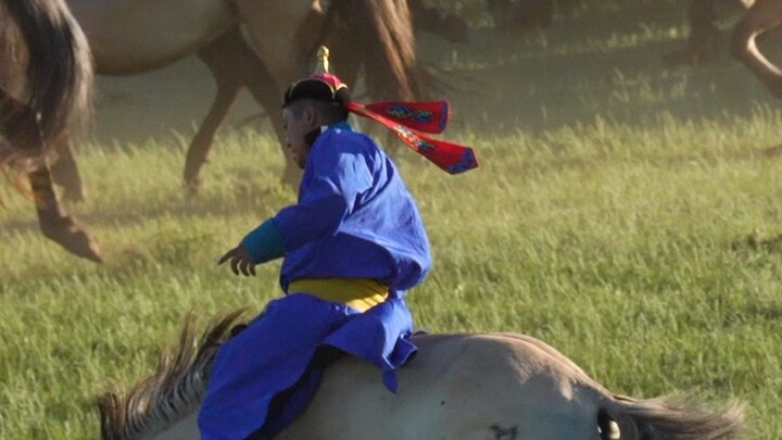 Jumanji: The Brave One – Guy Trains a Horse, and He Looks So Cool in the End!