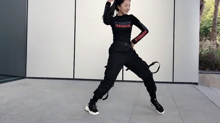 [Xiao Qianyu] I have a question, how should I write the title on Bilibili?