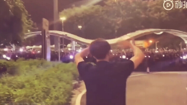 [Jackson Wang] From going unnoticed at the airport to now only being able to use the VIP exit— that 