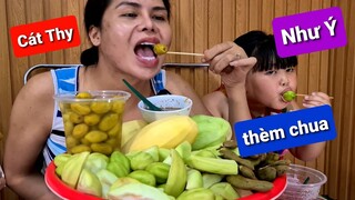 🐲 DIVA 10: Cát Thy và Như Ý thèm chua, review xoài, cóc, me tại tiệm Bánh tráng trộn