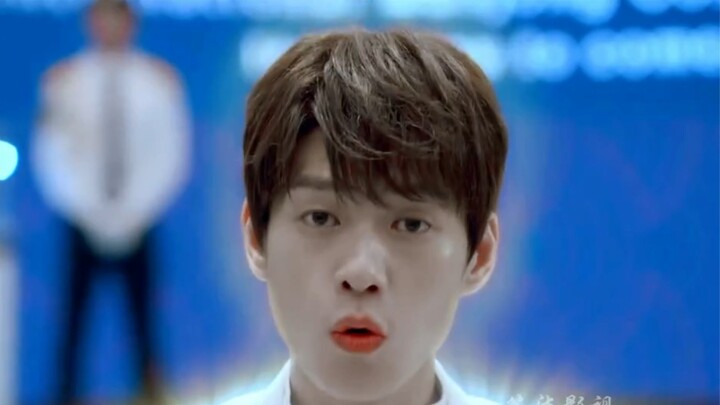 The mother was cheated in mahjong, and the son used the gambling god to protect her and fight back. 