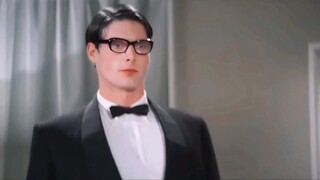 I especially like this version of how Lois sees through Clark’s disguise!