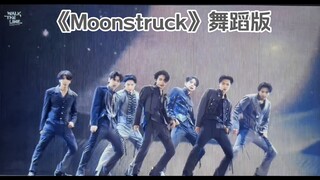 Finally!!! I've been waiting for the choreography of Moonstruck! Starting at 1 minute and 4 seconds—