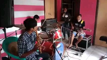 BINTANG PENTAS- Dangdut