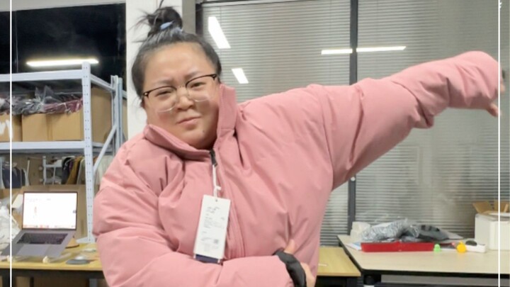 男款棉服一件才69。。还包邮。。女人的钱那么好赚吗？拒绝粉红税！