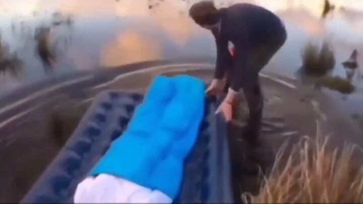 Don’t you dare fall asleep when all your best bros are right there!