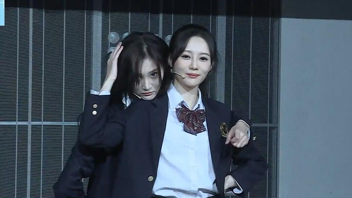 聪蕊跳香蕉！弹幕：这对没有CP感~