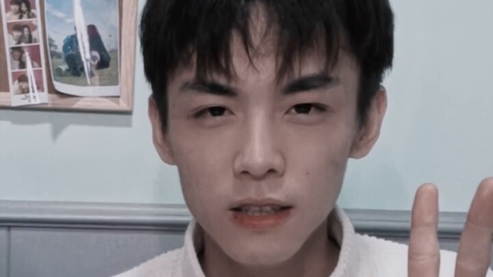 Chỉ có người thông minh mới làm được điều đó! Bạn trai tôi là đồ vô não.