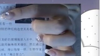 Seorang Vtuber yang masih belajar bahasa Mandarin pada jam 3 pagi waktu Jepang