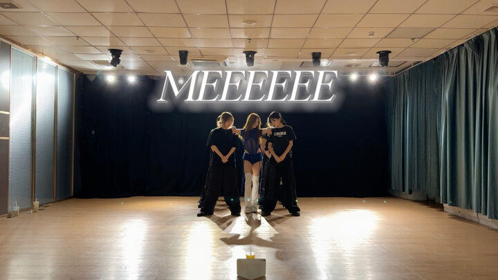 【Rin Nayeon-MEEEEEE Ruang Latihan】Ruang latihan yang bahkan pakaian-pakaiannya pun direplika dengan 