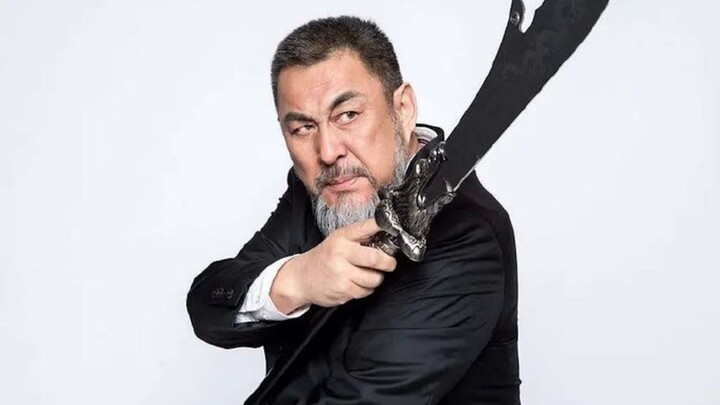 Tidak heran Guan Yu yang diperankan Lu Shumming diangkat jadi dewa—dulu pedangnya benar-benar asli, 