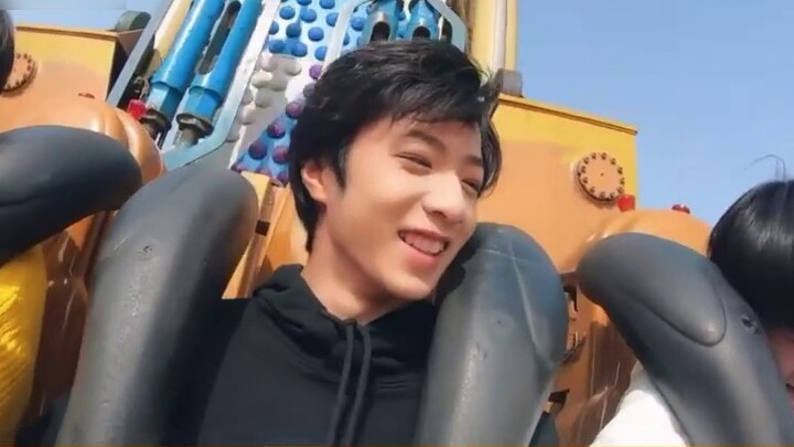 Watch Xiao He and Xiao Song's daily life in one minute