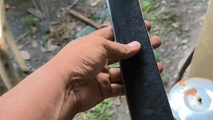 hand crafted knife