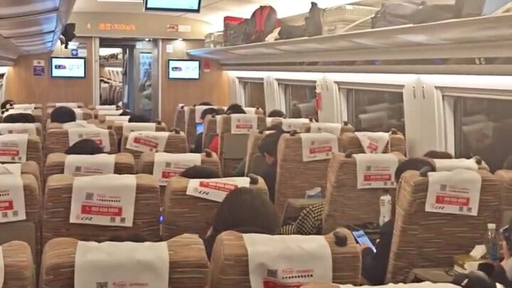 G28, sebuah kendaraan konsolidasi khusus untuk para pekerja kantoran yang berkelas