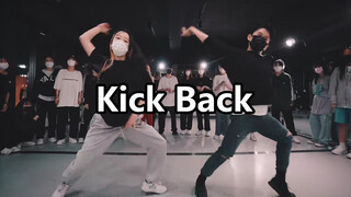 ผลัดกันออกลีลาสเต็ปเท้าไฟในเพลง Mi Jing (Kick Back) - WayV