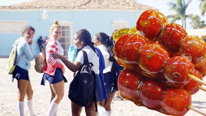 I took a bunch of candied haws to the girl and asked for her phone number. She even taught me how to