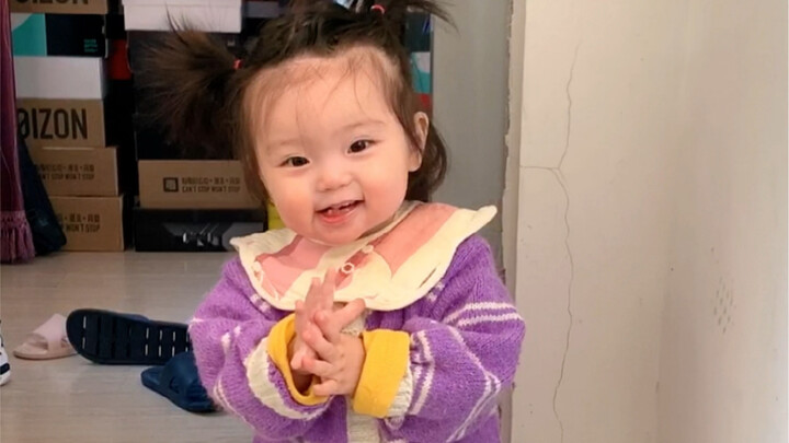 أول عقبة تخطّتها زى زي في حياتها، كانت حينما كانت تبلغ من العمر سنة واحدة فقط، ولم تكن قد تعلمت المش