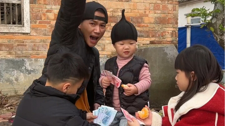 Bisakah bayi berusia satu tahun menyelesaikan tugas belanja sendirian dengan uang 250 yuan? #800 Tri