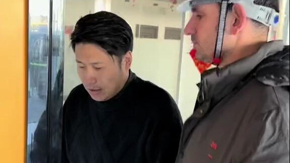 Đời người như vở kịch, tất cả nhờ vào diễn xuất.