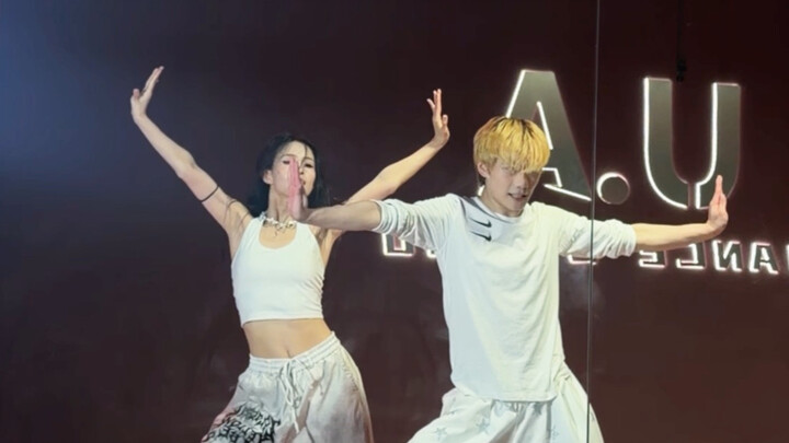 Menari ulang koreografi debut BLACKPINK! Sabar menanti comeback!!