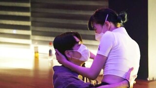 Bada Lee và Hyunse lại kết hợp với nhau trong màn trình diễn vũ đạo đầy ngượng ngùng và hồi hộp này!
