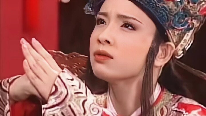 Oh my gosh! How did the director convince this fairy to play a frog demon?