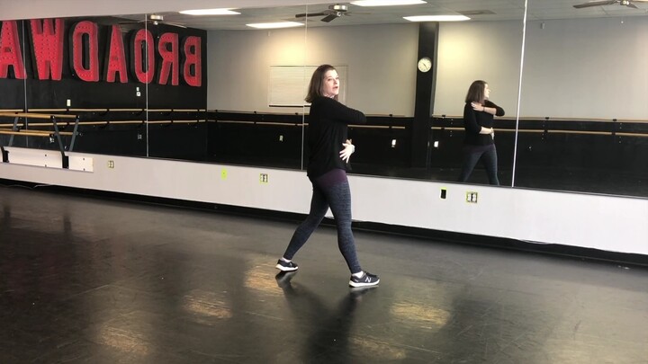 Hướng dẫn nhảy bản gốc Baby One More Time, các chị em học ngay đi