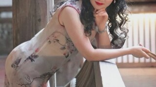 Is this a professional concubine? I was so beautiful when I was young!