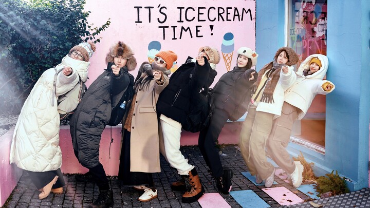 Ngakak, udah keluarin 6 tapi sepanjang musim tetap aja nggak bisa kumpulin satu foto bareng yang ber