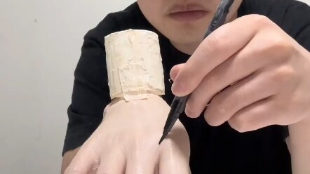 Eksperimen Menarik Bagian Kedua: Tangan Hantu.