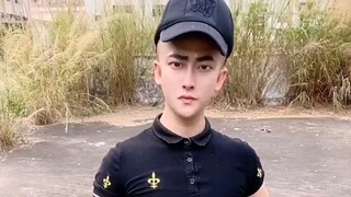 《皮  痒  1  回  归》豆 瓣 评 分 9.9