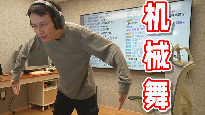 [Super Xiao Jie] Too bad I didn’t get a photo with Brother Chicken!