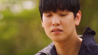 Bạn có nghĩ cô ấy cảm thấy mềm lòng khi anh ấy quay lại công ty và mua cho cô ấy một ít cháo không?