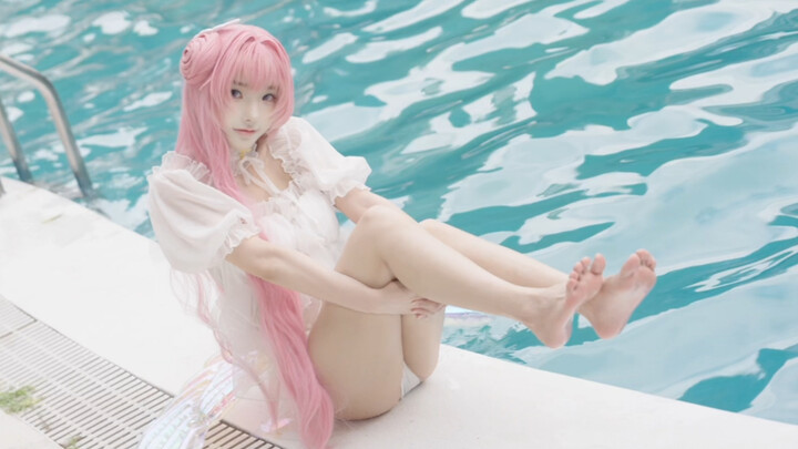 Siapa yang mau mengadopsi anak anjing doro di tepi kolam renang?