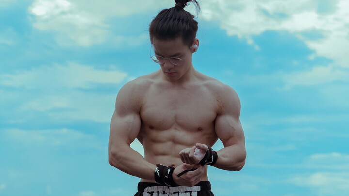 Orang kelahiran tahun 2000-an ini, yang sudah melakukan push-up 27 kali dengan tangan kosong dalam e