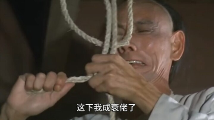 “Xui quá, giờ ngay cả việc làm lão già nhỏ cũng không xong nữa rồi!”