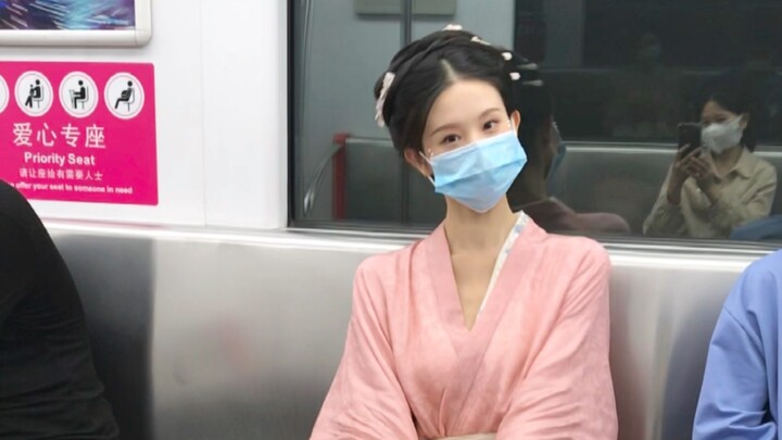 Lần sau gặp lại nhau phải đợi đến 1000 năm nữa mới được~