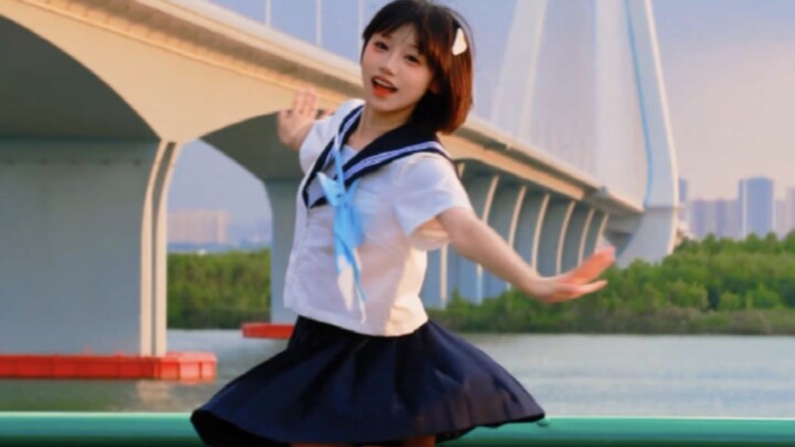 【群青】“我听见我的身体里刮起一阵大风”