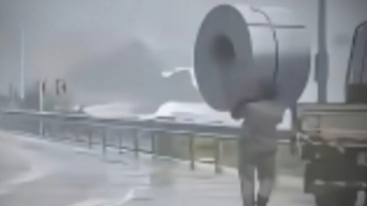 “Ăn no rồi có thể bị Jukkai đánh chết chỉ trong một cái búng tay”