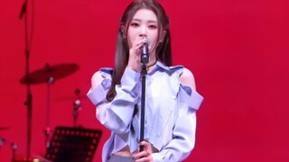 حفلة Kep1er Giddy المباشرة بكامل الصوت!