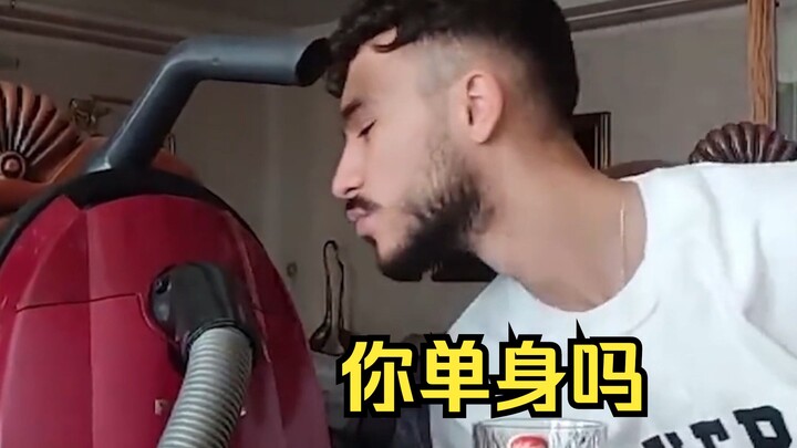 【Perilaku Membingungkan Manusia】228 Jangan lakukan hal aneh seperti itu padanya!