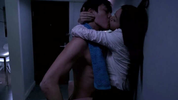 【Previous】William Chan, Wei Shiya, Passionate Kiss, Boat Scene, Kiss is sweet and super lustful
