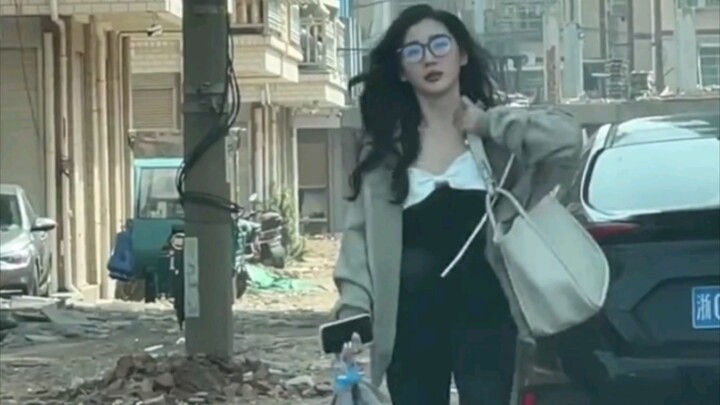 “ 儿子：我是不是知道的太多了？”