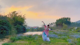 ในเดือนกุมภาพันธ์ ต้นหลิวจะมึนเมาไปด้วยควันจากฤดูใบไม้ผลิ ในเดือนมีนาคม ภูเขาจะปกคลุมไปด้วยหญ้าสีเขี