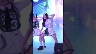 4EVE Aheye - Booty Bomb @ GrabFood วินทุกเกมกินทั่วไทยเฉพาะที่Grab [Fancam 4K 60p] 230324